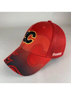 Calgary Flames NHL Red Reebok Center Ice Stretch Fitted Hat Mens S/M